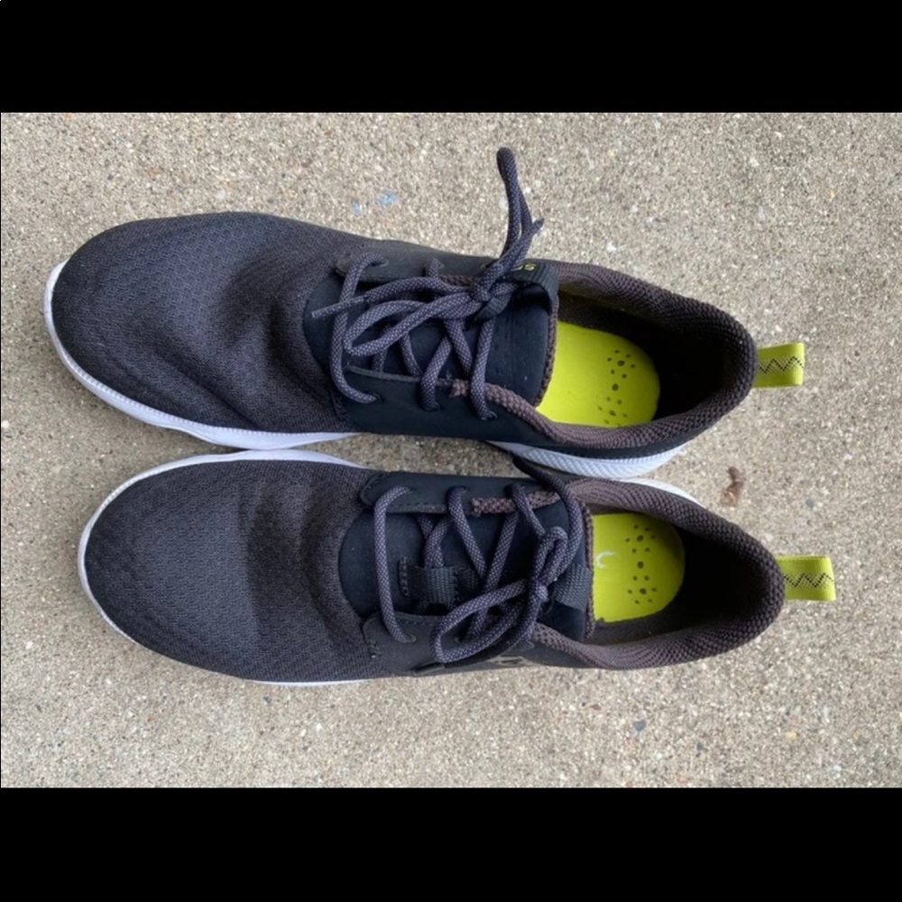 womens sperrys atheltic shoes